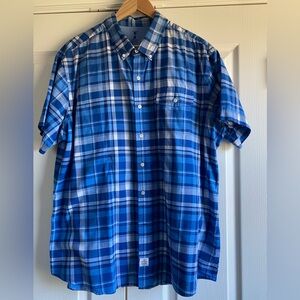 Izod Men's Blue and White Plaid Button Down Shirt